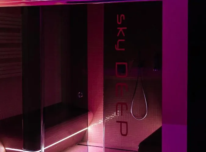 Sky Deep Jacuzzi Sauna 30 Floor Apartament *