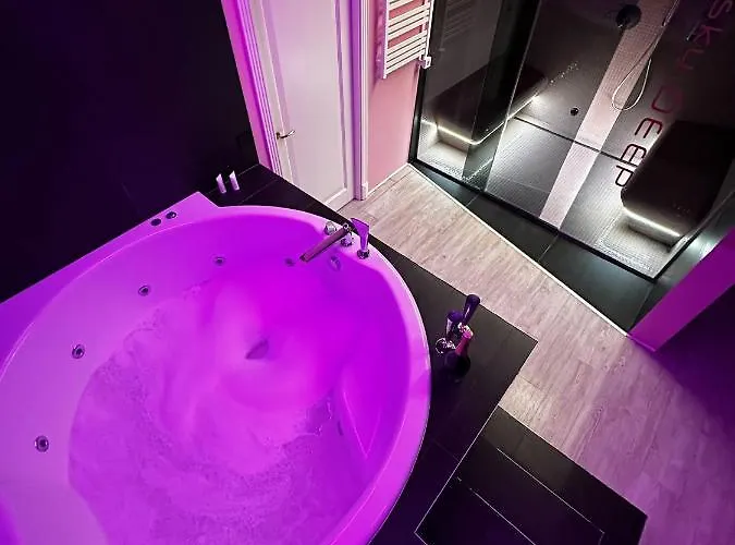 Sky Deep Jacuzzi Sauna 30 Floor Klaipėda