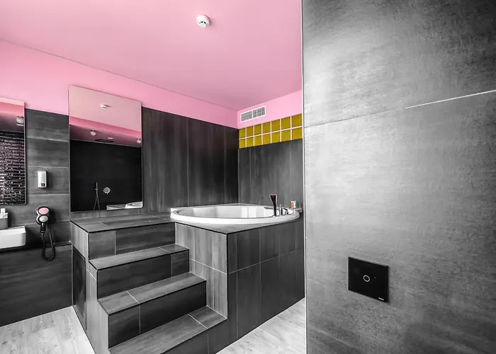 Sky Deep Jacuzzi Sauna 30 Floor